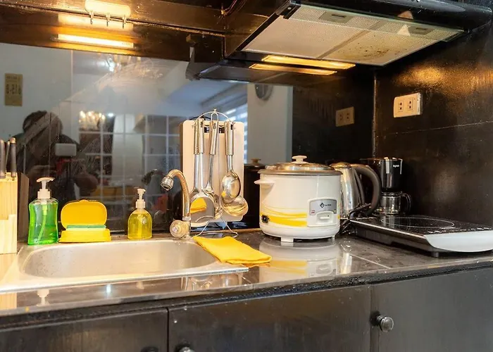 A2j Luxury 3br Bgc Loft Near Malls And Airport Apartment Manila