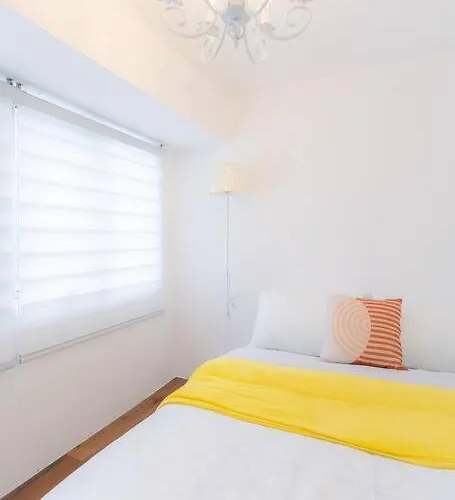 A2j Luxury 3br Bgc Loft Near Malls And Airport