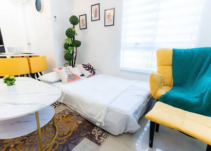 A2j Luxury 3br Bgc Loft Near Malls And Airport Apartment
