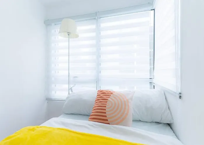 Apartment A2j Luxury 3br Bgc Loft Near Malls And Airport Manila